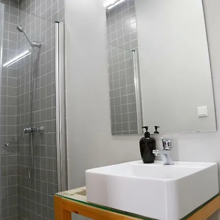 Hostel City's Πόντα Ντελγκάντα