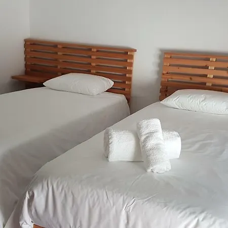 Hostel City's Πόντα Ντελγκάντα